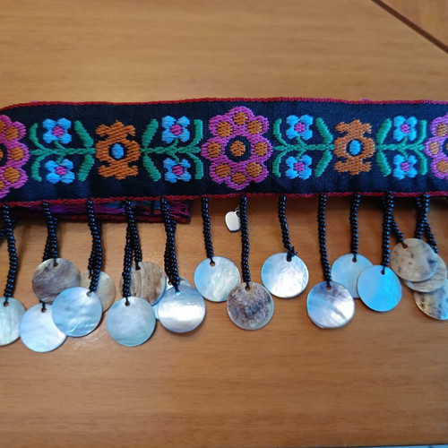 Ethnic choker with flowers and beads like new, boho fabric with stainless steel chain