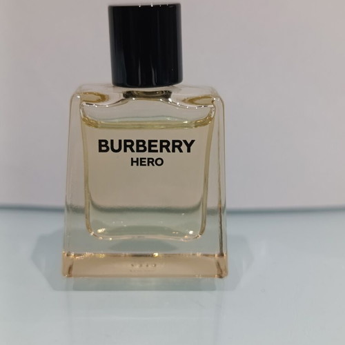 Burberry Hero miniature eau de parfum 7.5 ml used