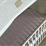  Άριστη κατάσταση STOKKE βρεφικό/παιδικό κρεβάτι+ στρώμα+ τέντα+ προστατευτικό