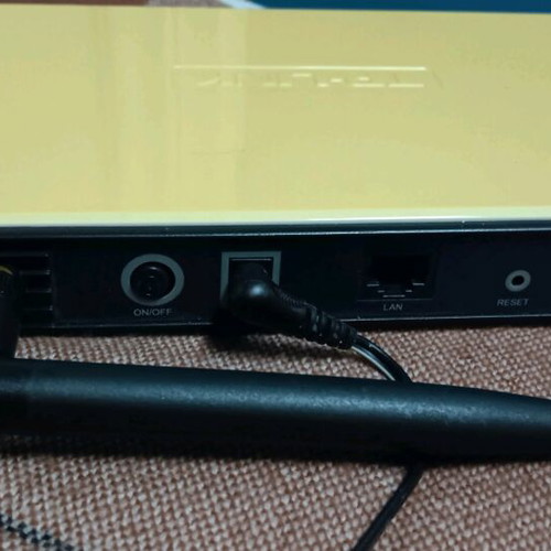 Wireless ADSL2+ Router TP-Link TD-W8101G used