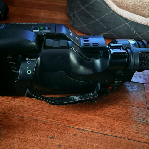 Old camcorders for parts or repair, pack of 5