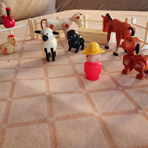Fisher Price Little People Farm used, rare '70s with animals and fence