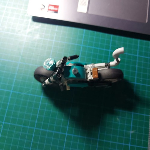 Lego motorcycle like new without box and instructions