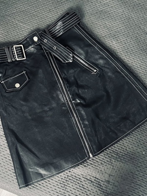 Leather women's skirt like new, black, size S