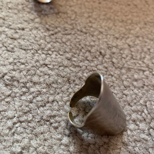 Rings like new, original and unique (faux bijoux)