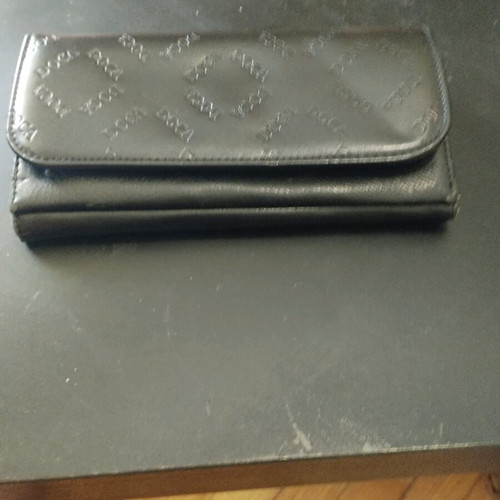Doca wallet large black like new