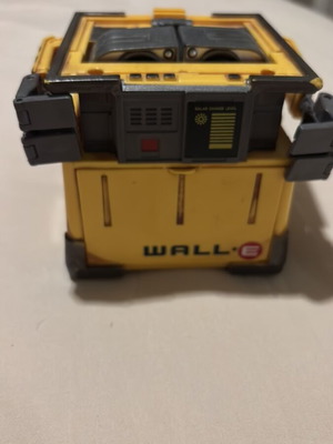 Transforming Wall-E figure used