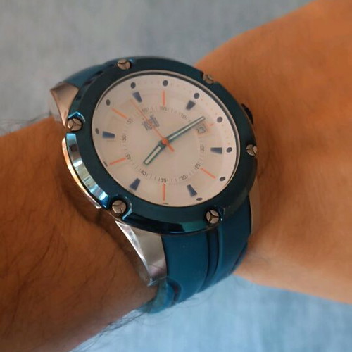 Visetti wristwatch like new with blue silicone strap and date function