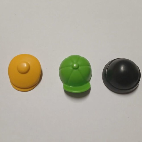 Playmobil 5 hats used, in very good condition