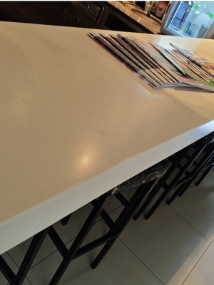 Corian bar counter white like new, length 7.40m