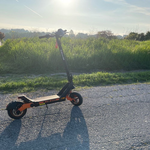 Kukirin G3 electric scooter lightly used