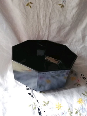 Arcoroc France salad bowl used, black octagonal 17.5 cm