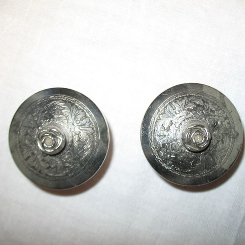 Pair of small metal jars like new