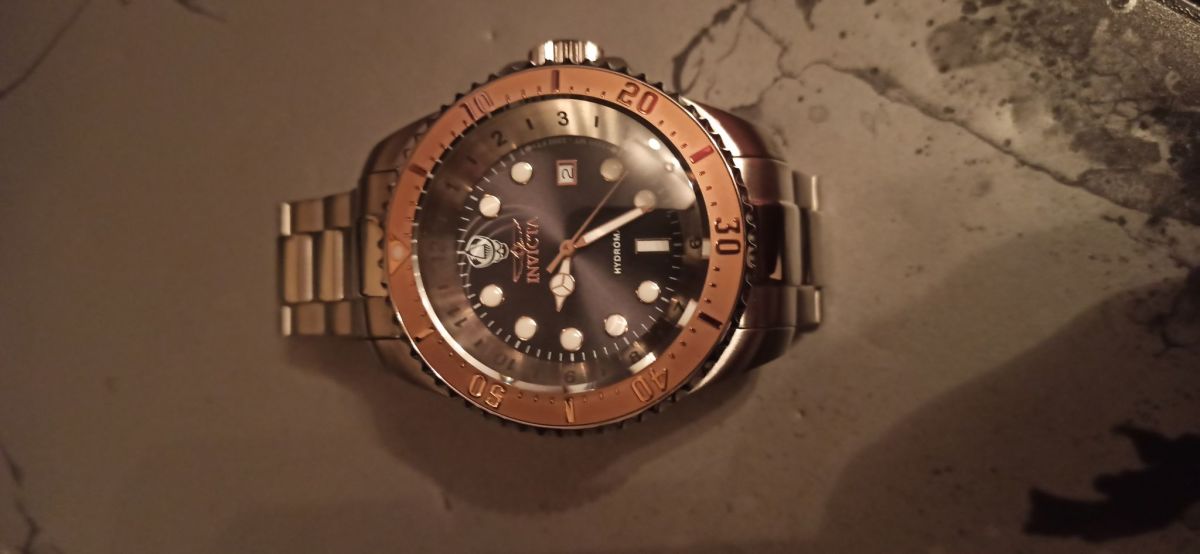 Invicta discount hydromax gold