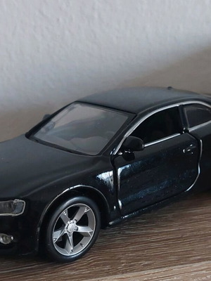 Bburago Audi A5 3.2L μινιατούρα μεταχειρισμένη κλίμακας 1:32