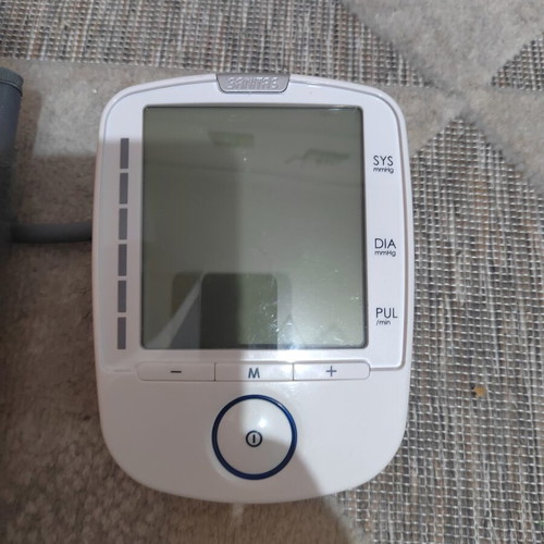 Sanitas blood pressure monitor