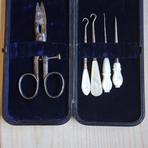 Henning & Co Victorian sewing set with natural mother-of-pearl, circa 1890-1910