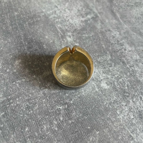 Ring used, gold-colored