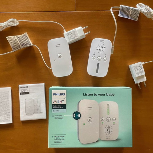 Philips Avent audio baby monitor like new with DECT and night light