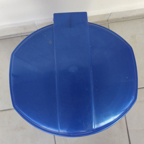 Pedal bin 18 liters used, clean condition