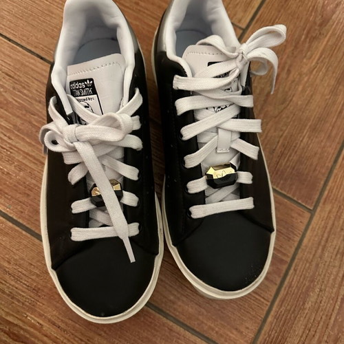 Adidas Original Stan Smith Bonega like new, black sneakers size 38.5