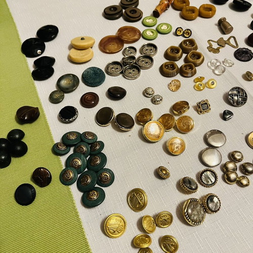 Vintage and antique buttons collection like new with designer pieces