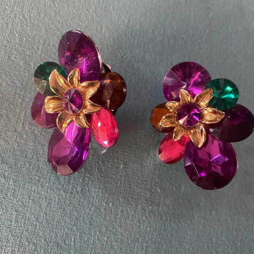 Flower earrings like new, multicolored with acrylic clips