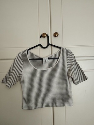 Crop top H&M used, black and white striped, size S
