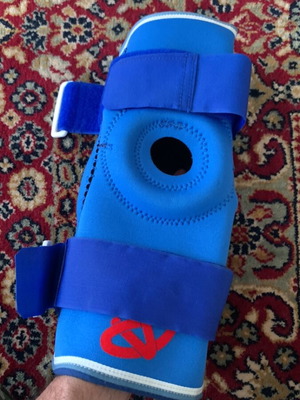 Knee Brace Like New