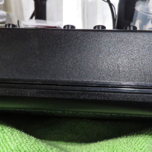 Heitech Universal Battery Charger MW6398GS used with Discharge Function