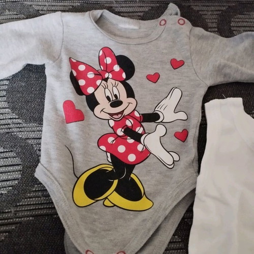 Baby bodysuits for girl like new, pack of 3 pieces
