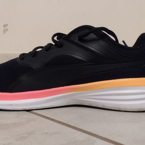 Puma athletic shoes size 44 like new
