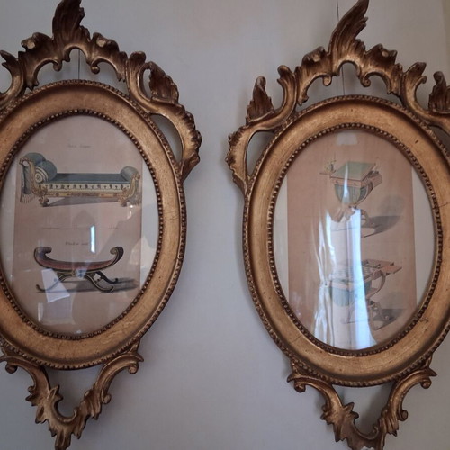 Wooden antique frames like new, set of 2 with unique themes
