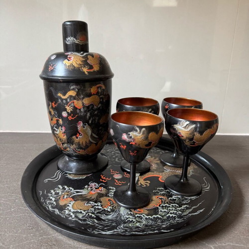 Chinese cocktail set used with tray, shaker and 4 glasses