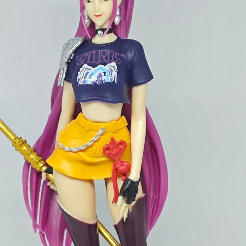K-pop Demon Hunter collectible figure like new, 18cm