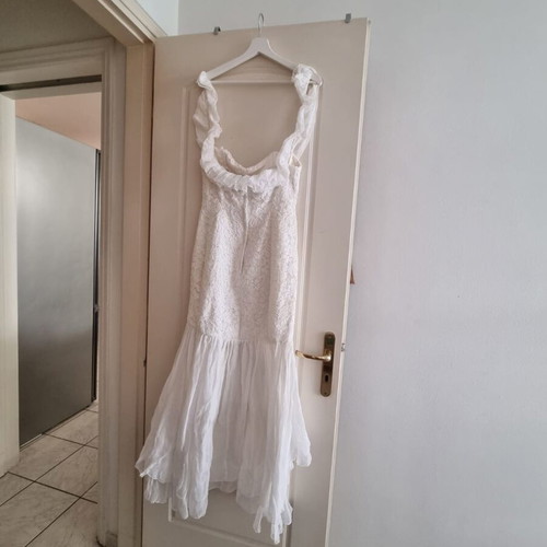 Ρομαντικό boho δαντελένιο νυφικό φόρεμα με βολάν και στρωτή φούστα, κορσέ, λευκό, S