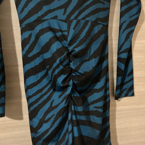 Zebre dress with collar, buttons and gathers new, black blue