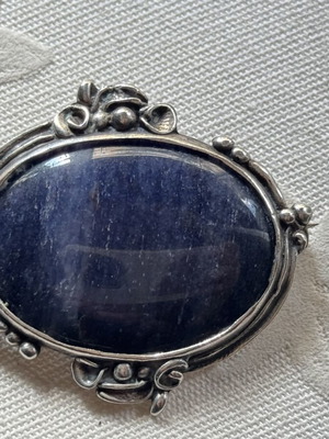 Vintage silver brooch 925 with large blue stone