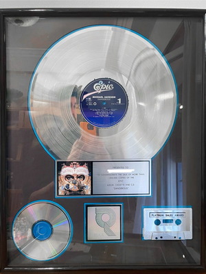 Michael Jackson Dangerous Original RIAA Platinum Record Award like new