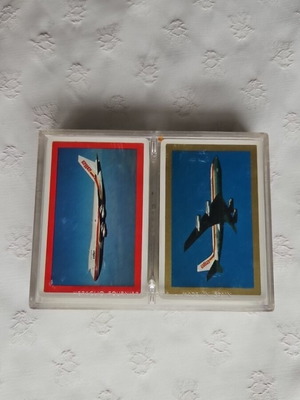 Heraclio Fournier Vitoria playing cards new, set of two