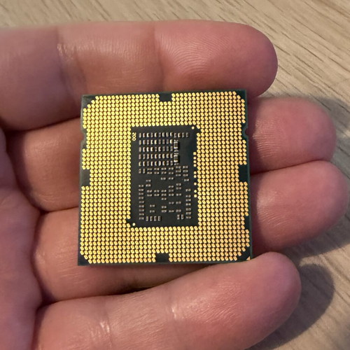 Intel Core i3-530 2.93GHz CPU used, 2 pieces