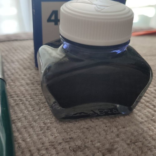 Vintage Parker 21 fountain pen with Pelikan 4001 ink