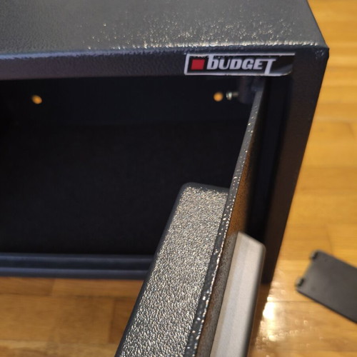 Budget Safe with Electronic Code and Key like new