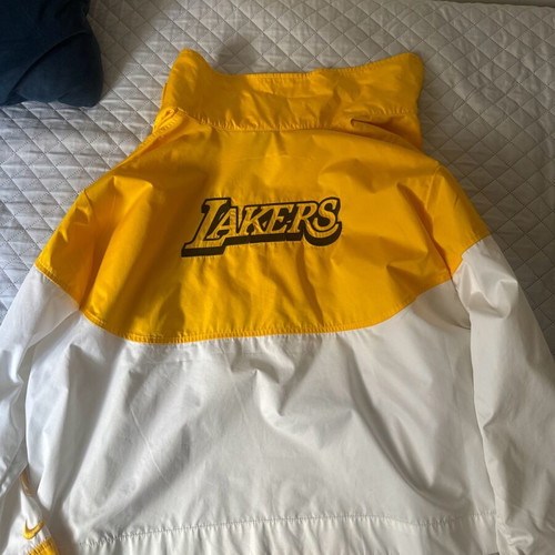 Lakers jacket waterproof new, size large, unisex