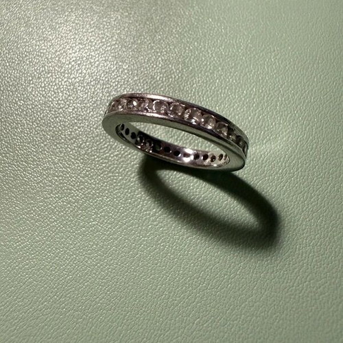Silver 925 wedding ring with zircon like new, size 52