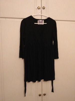 Women's V-neck long blouse used, black, one size