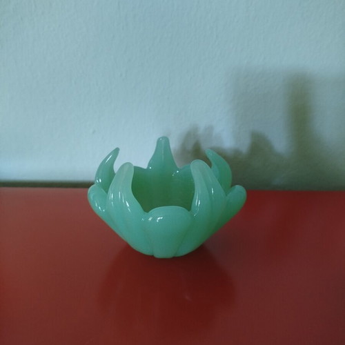 Viking Lotus Bowl green opaline, like new, Italian Murano 1970