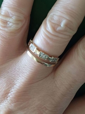 Gold ring 9K new, 3.7 grams, size 54-55