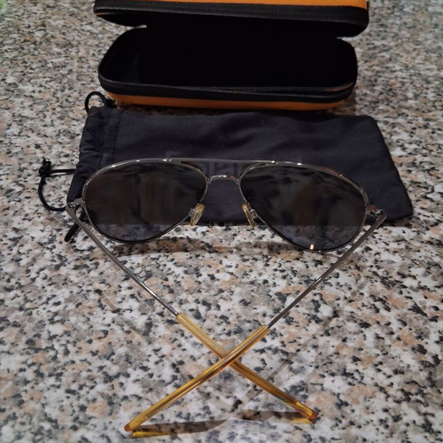 Polaroid sunglasses like new, yellow