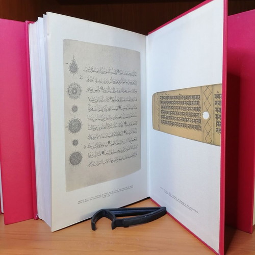 Reader's Digest Great Encyclopaedic Dictionary set like new, 3 volumes